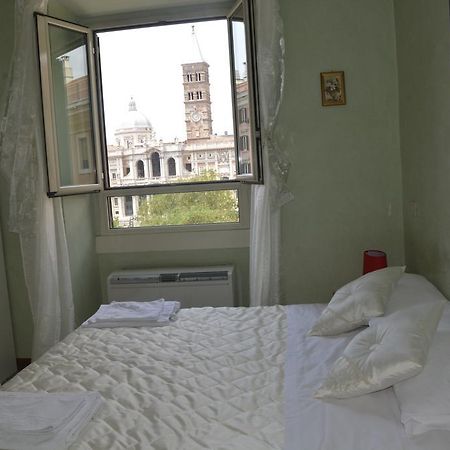 Rome Rainbow Guest House ภายนอก รูปภาพ