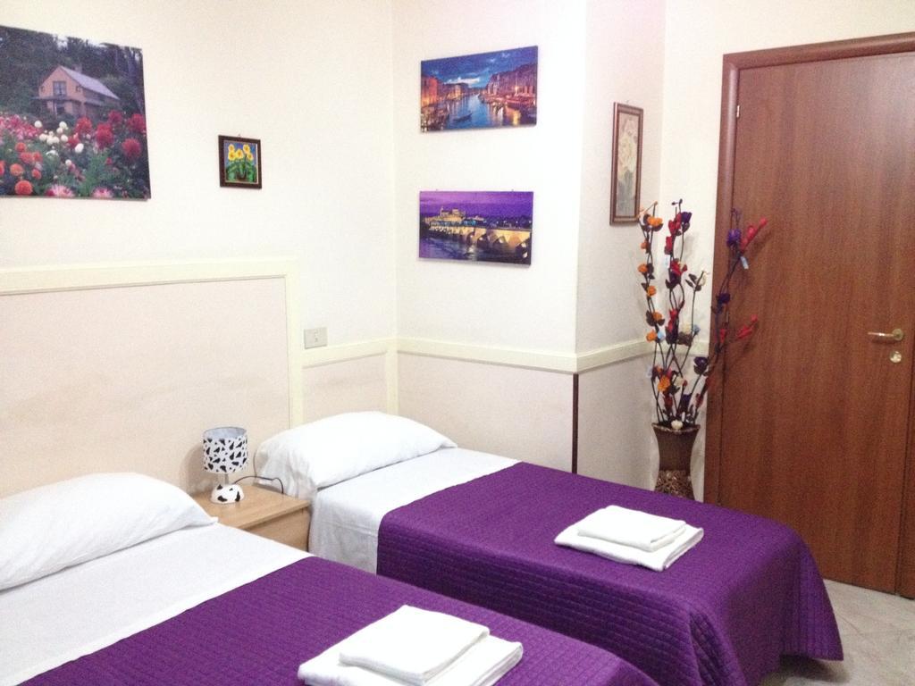 Rome Rainbow Guest House ภายนอก รูปภาพ